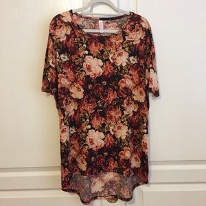 NWOT Lularoe Medium Irma tunic top floral roses